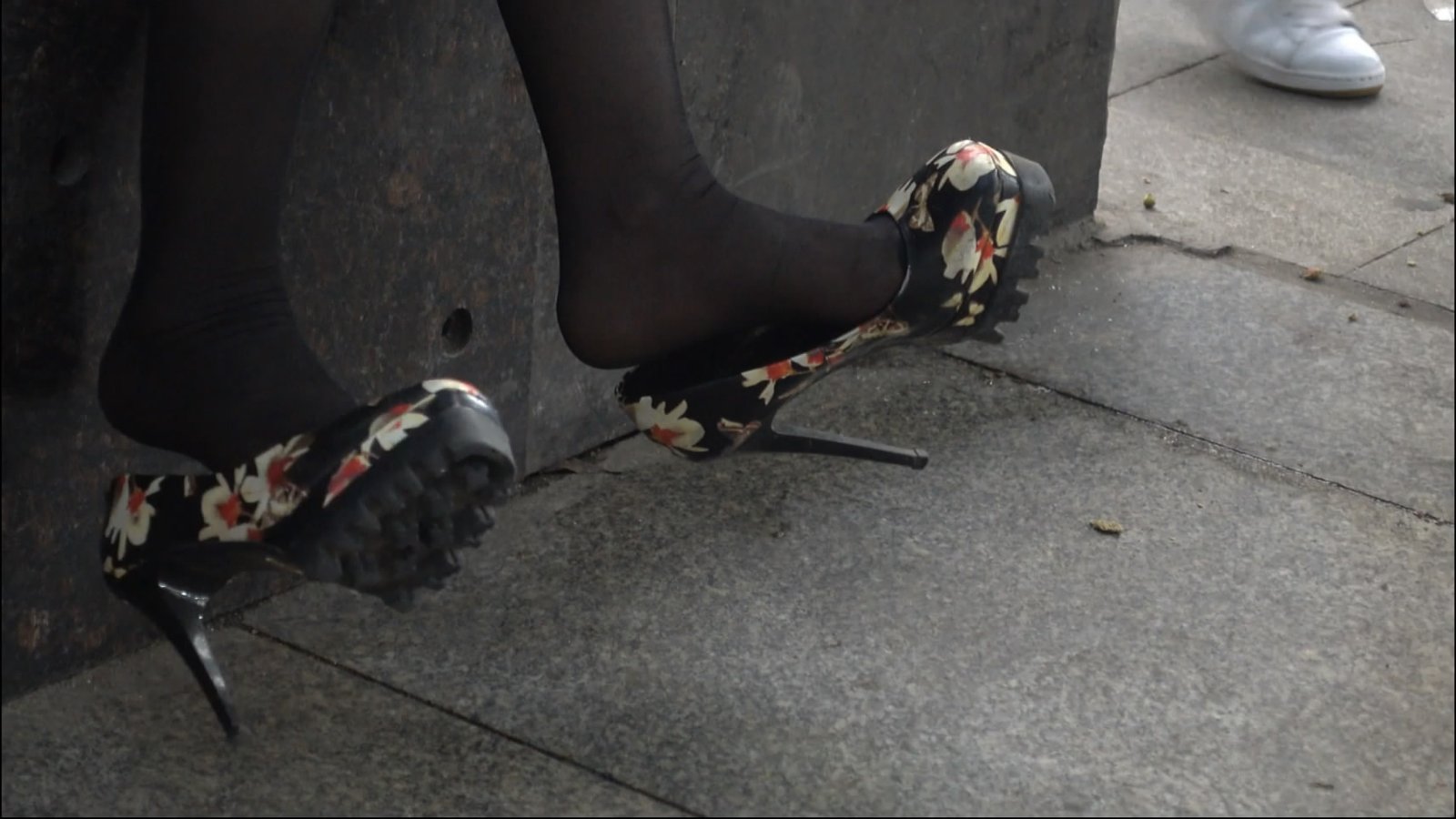 streetsnapshoep[00 00 54][20181210 214444 9]